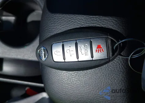 2018 Nissan Sentra Sv z USA, uszkodzony, nr VIN 3N1AB7AP7JL652057